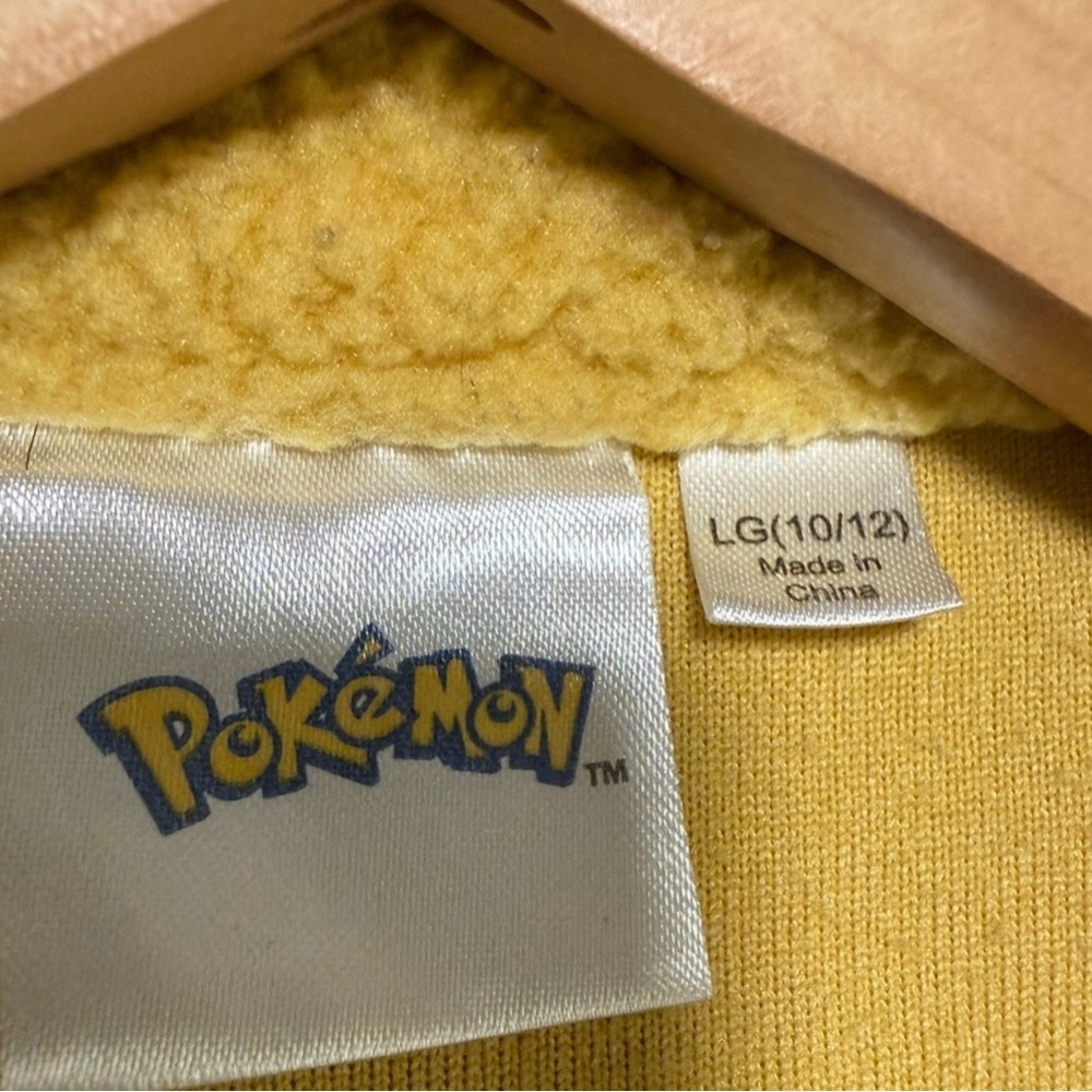 Pokémon Pikachu Sherpa Fleece Quarter Zip Pullover – Kids Large 10/12 Girls Boys - Picture 5 of 5